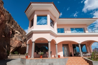 A perspective of the façade