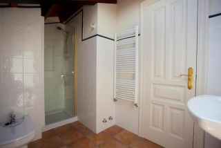 Un baño privado completo