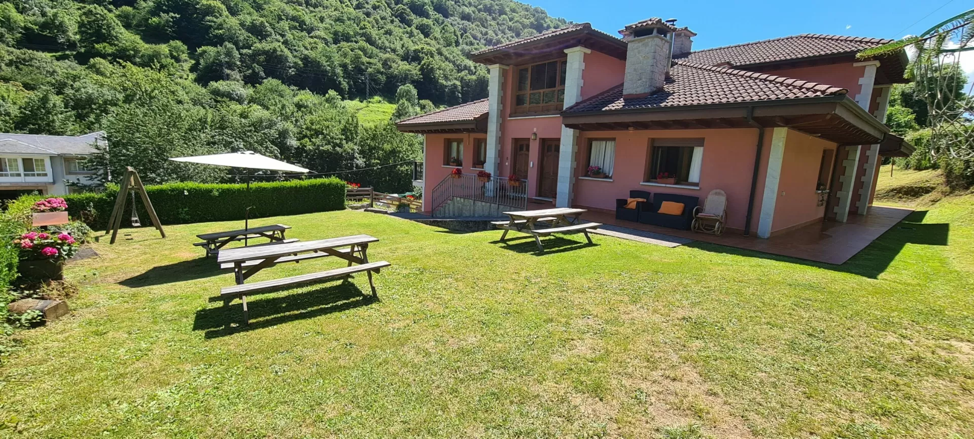 Apartamentos La Corona