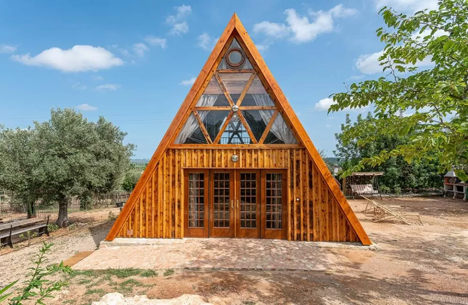 Tierra de Arte- Cabaña Triángulo