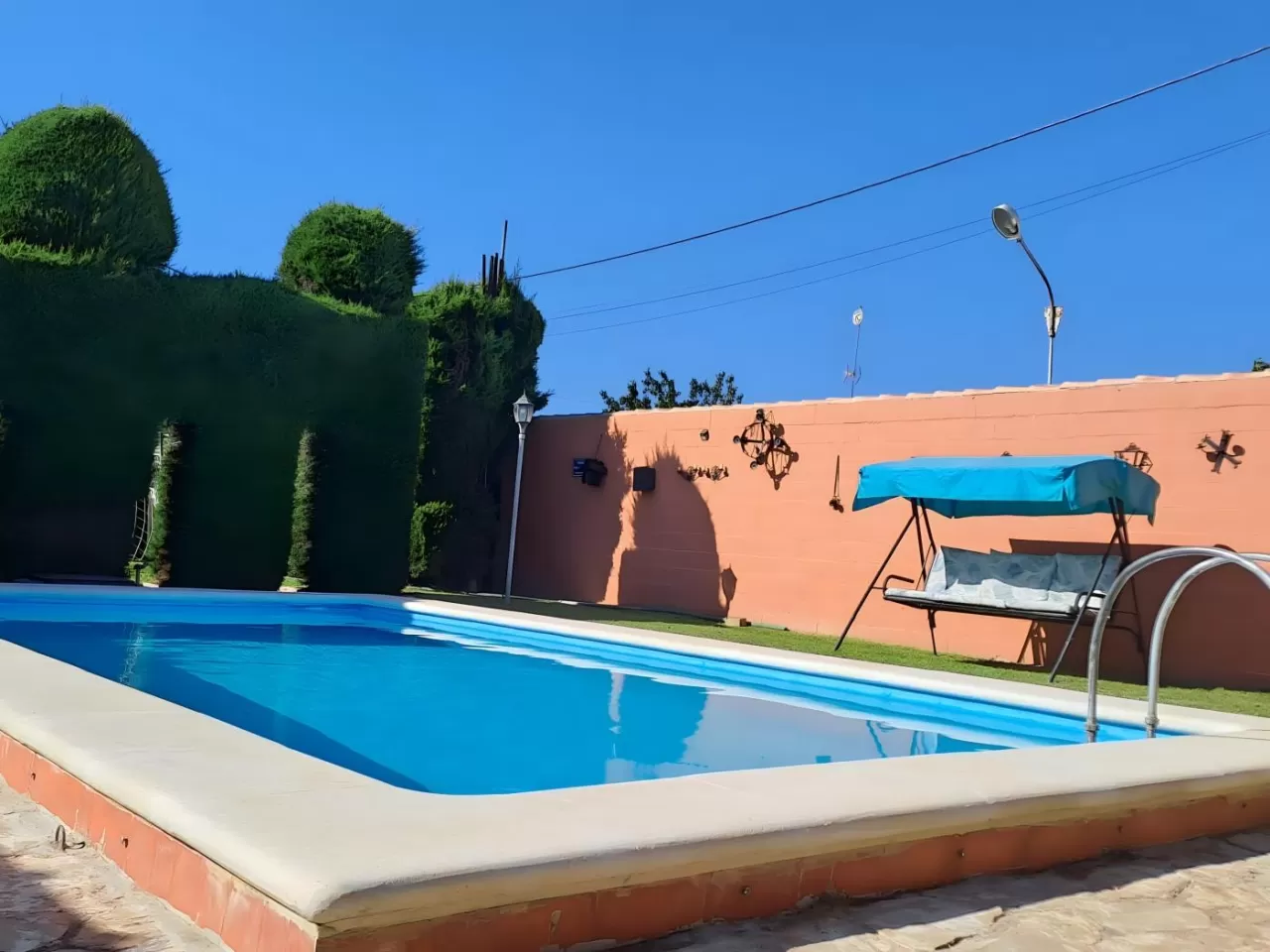 Chalet con piscina privada y jardín