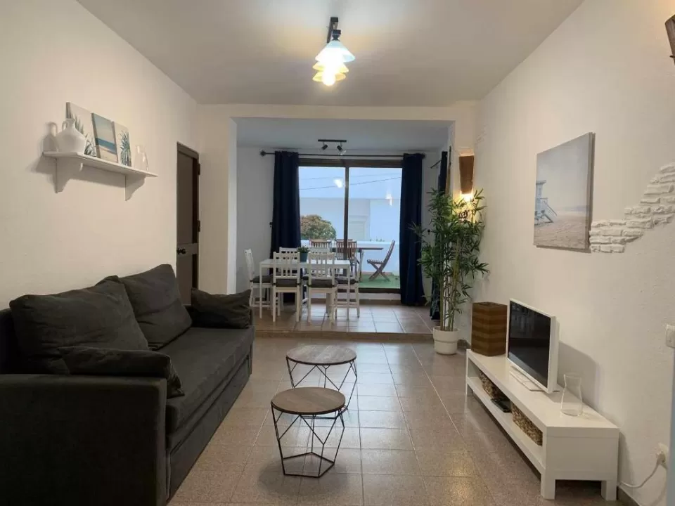 Urb Las Cañas. Apartamento B3