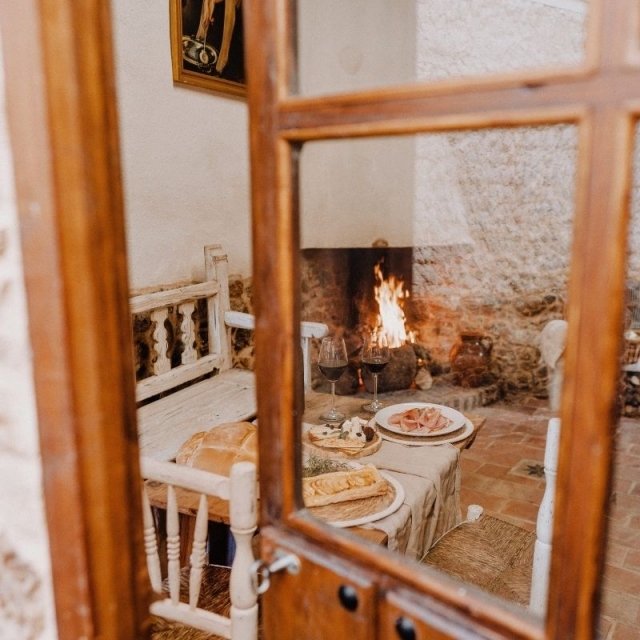 Cocina y chimenea