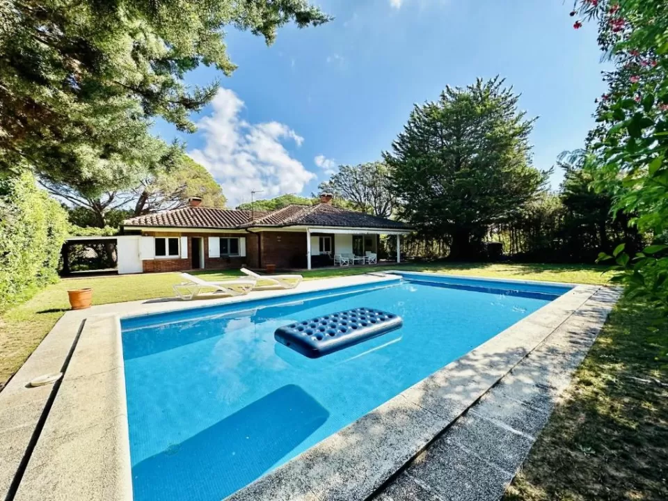 Atrium Costabravasi- Piscina privada, wifi,parking