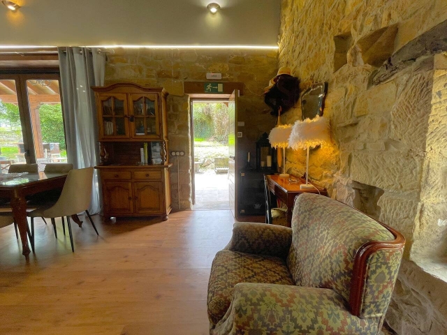 Sala de estar con sillones