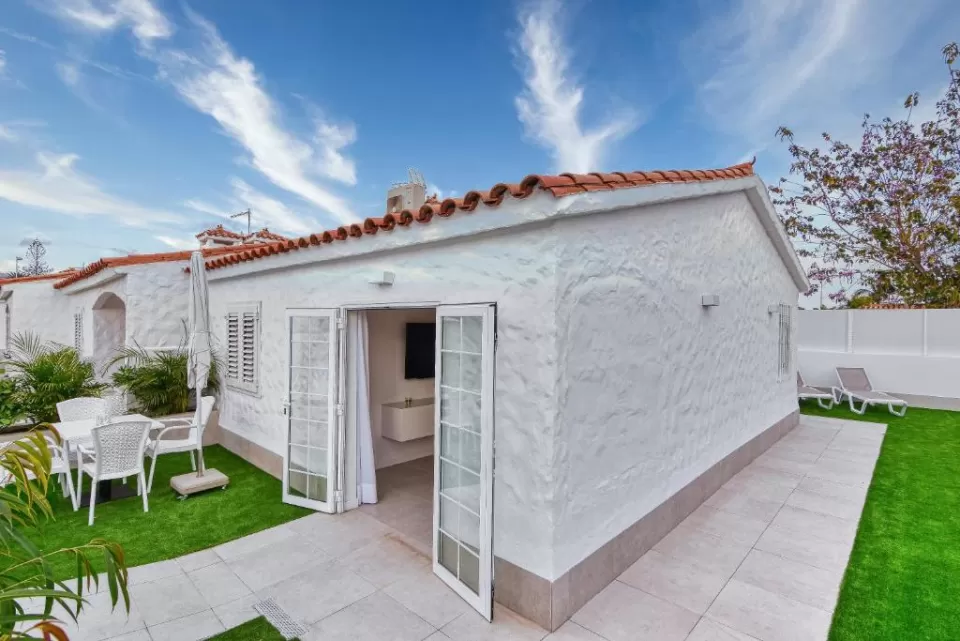 Premium Bungalow