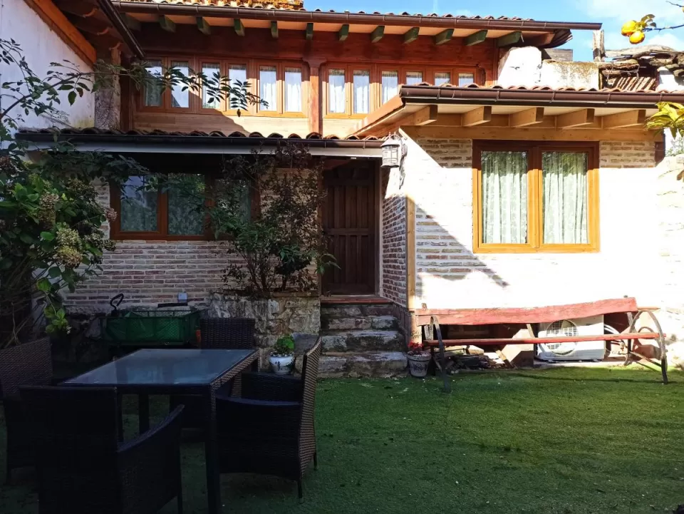 Casas Jardines de Balmori
