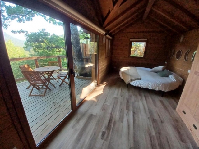 Cama redonda con vistas