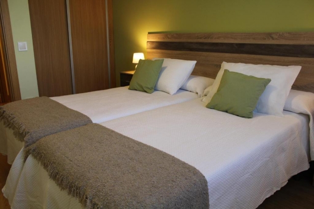 Dormitorio doble verde