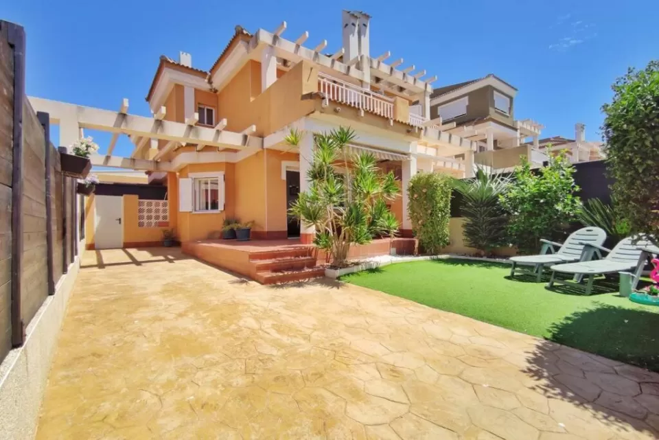 Montefaro Spacious Townhouse