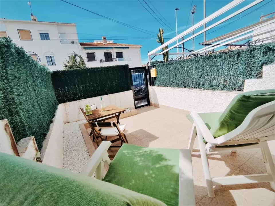 Bonita casa al lado de la playa en Santa Pola
