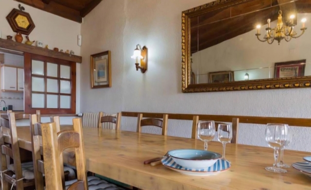 Comedor con mesa