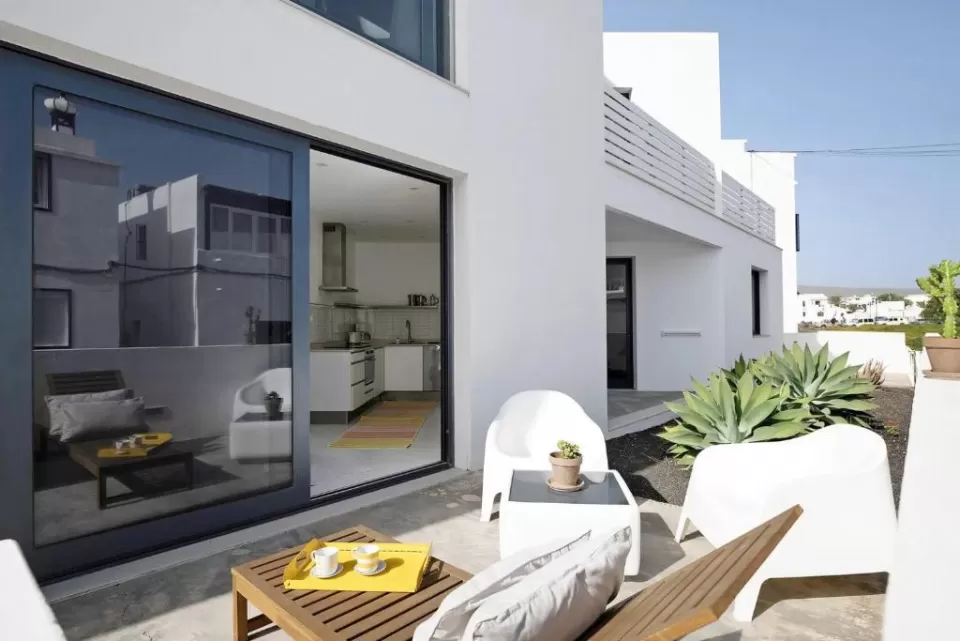 Casa Anclada Baja en Playa de Arrieta