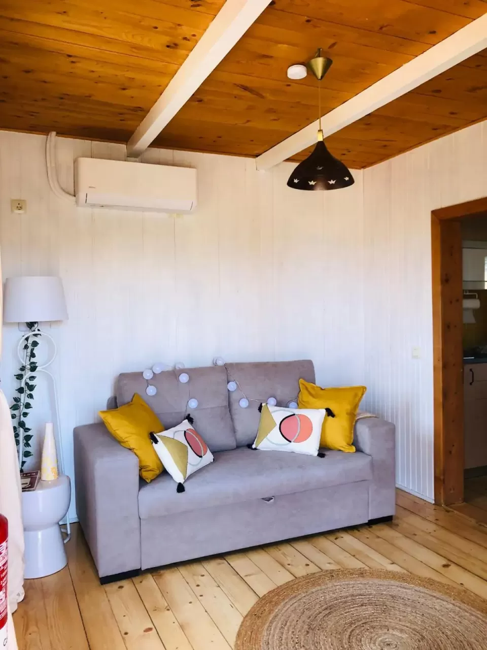 Cabin 1. Yellow