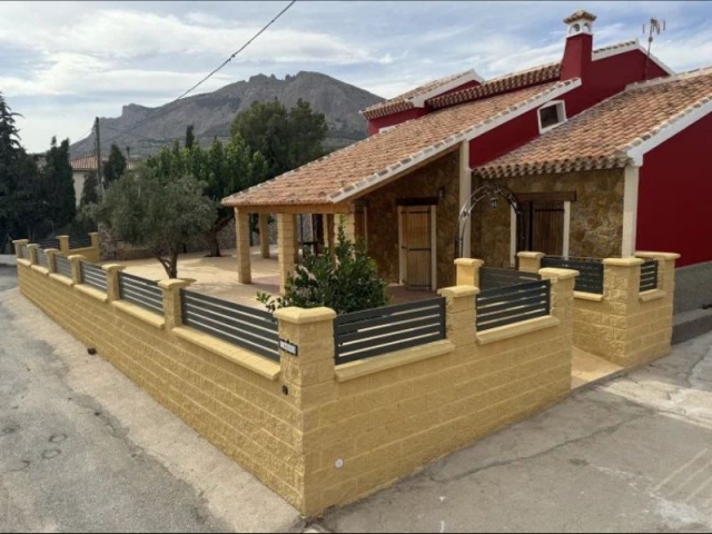 Entrada a la casa