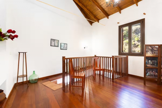 Su escalera de madera