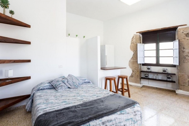 Ventita amplia cama 