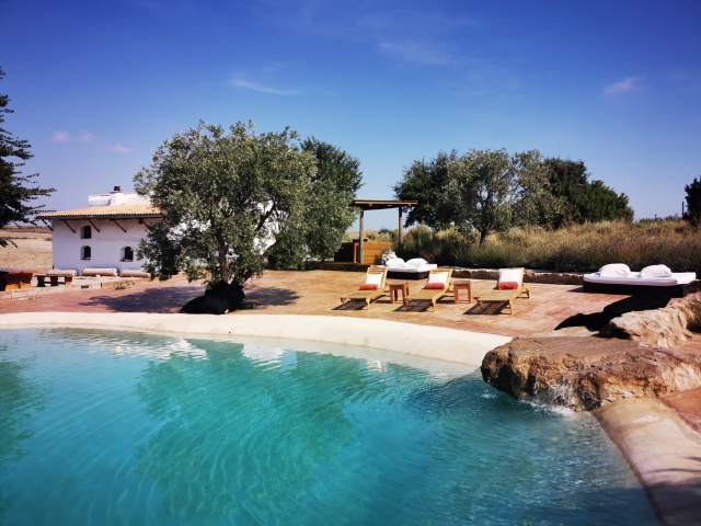 Vistas amplia piscina 