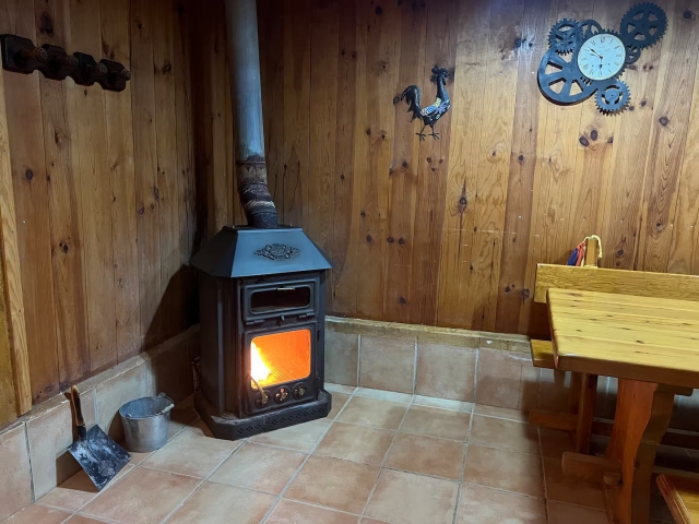 Sala de estar y chimenea