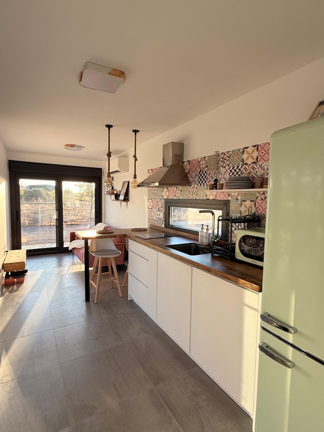 Cocina amplia y salon