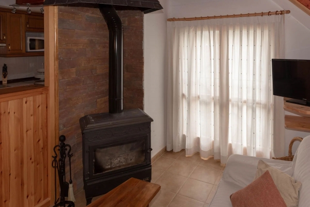 Sala de estar con chimenea