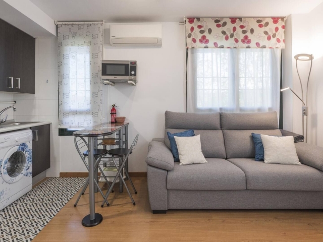 Sala junto a la barra 
