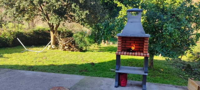 exterior con barbacoa