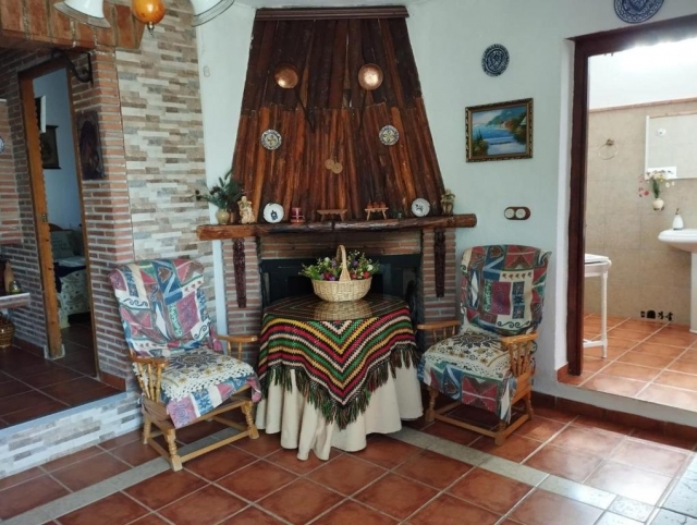 Cocina con chimenea