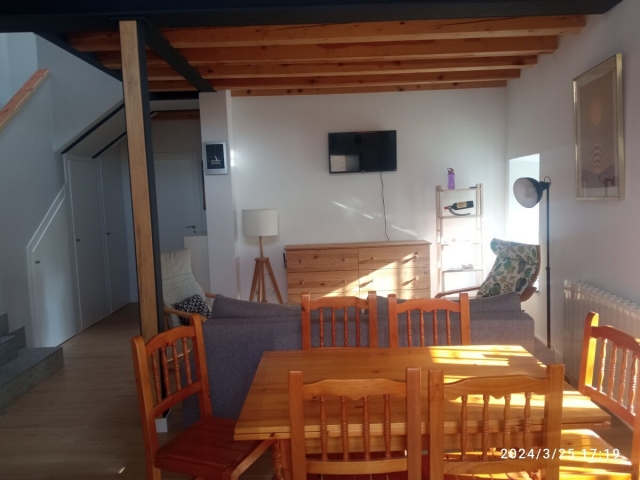 Sala agradable con sillones