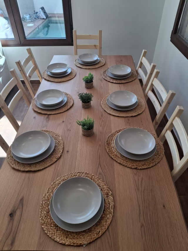 Sala de estar y mesa 