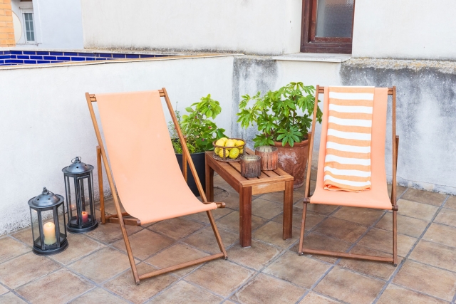 Amplio exterior con terraza