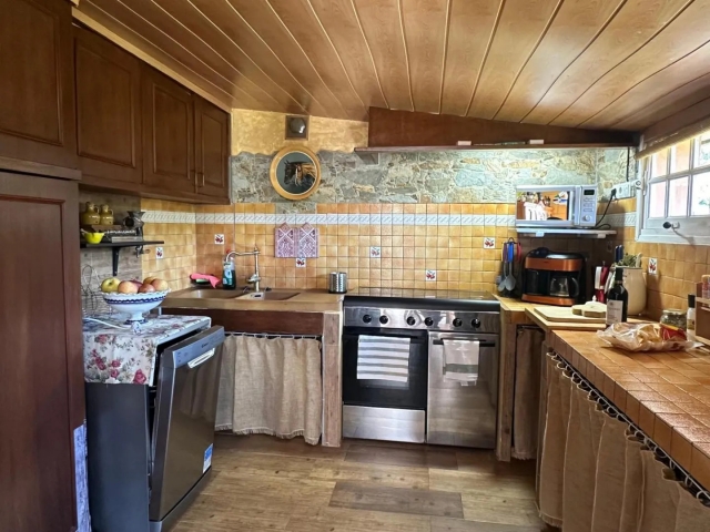 Cocina con lavavajillas