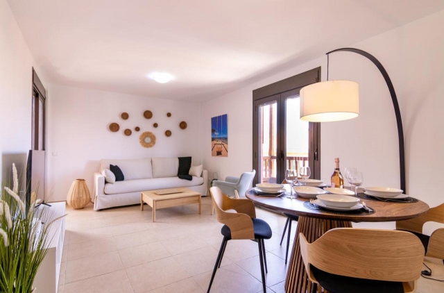 Sala agradable con terraza