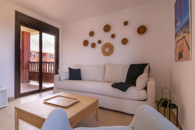 Sala amplia con sillones