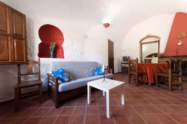 Sala amplia con sofa 