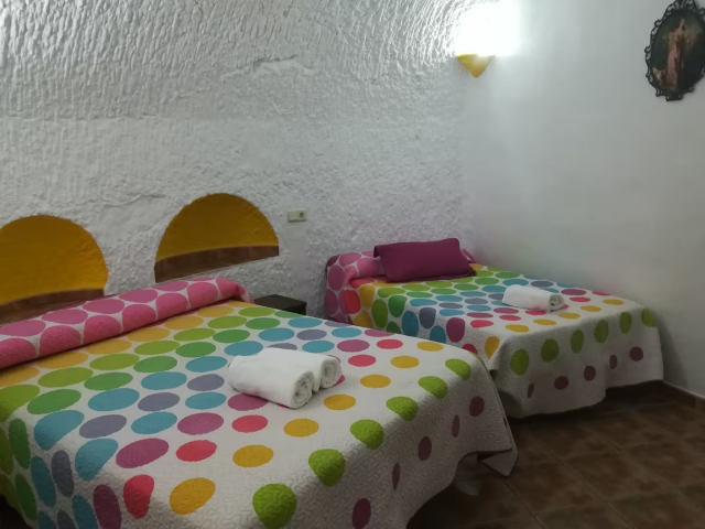 Dormitorio con dos camas