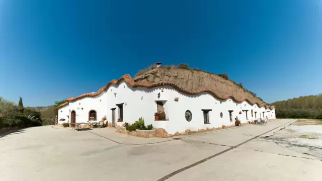 Cuevas La Chumbera- El Granado