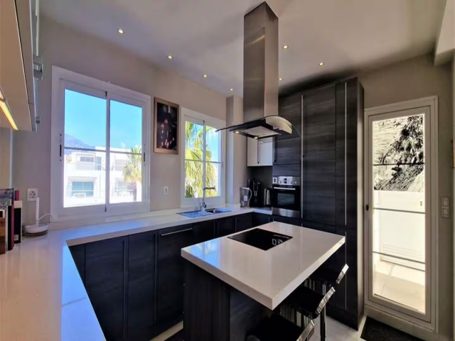 Cocina con acceso al exterio