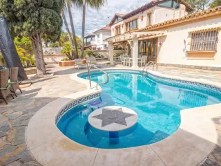 Galindo Beach- Villa Luna