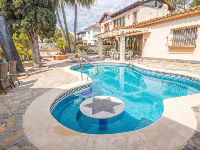 Galindo Beach- Villa Luna