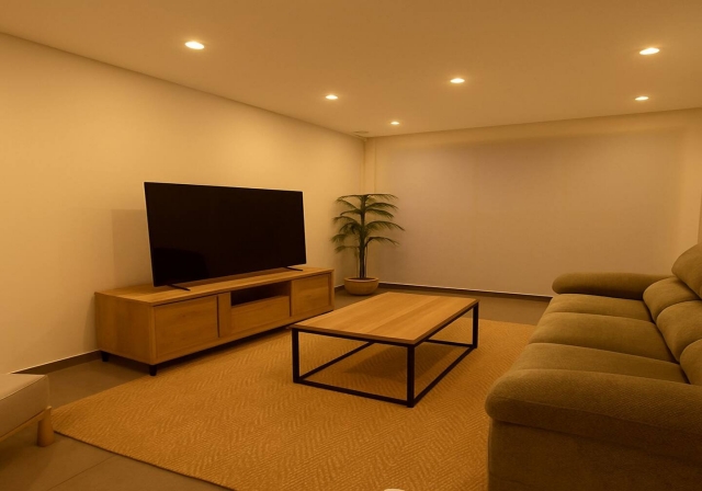 Sala de estar con ventanal