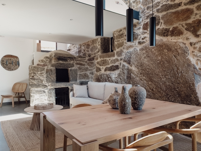 Forno amplia sala y la mesa