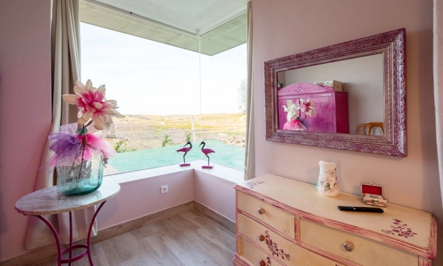 Belle de Jour amplio espacio