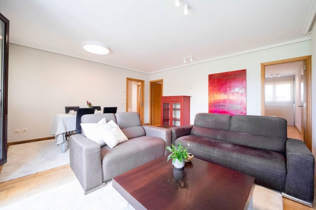 Sala de estar con sillones 