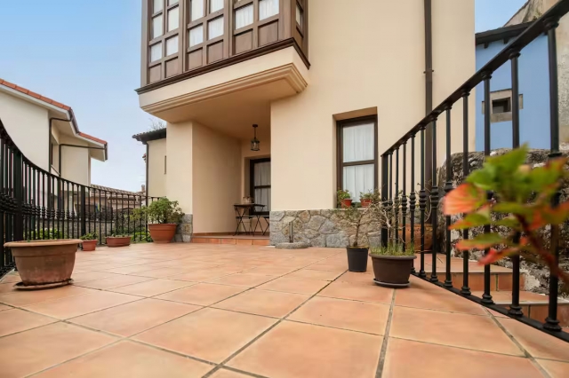 Amplio patio exterior