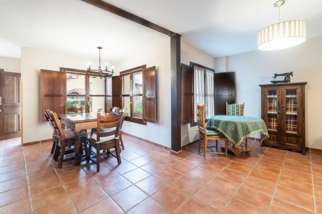 Sala de estar y comedor 