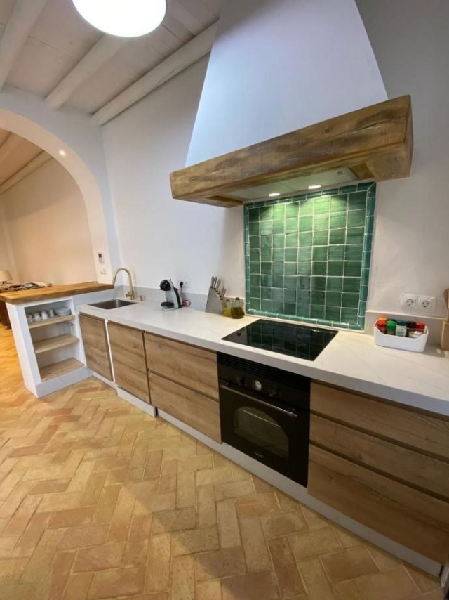 Cocina amplia con detalles