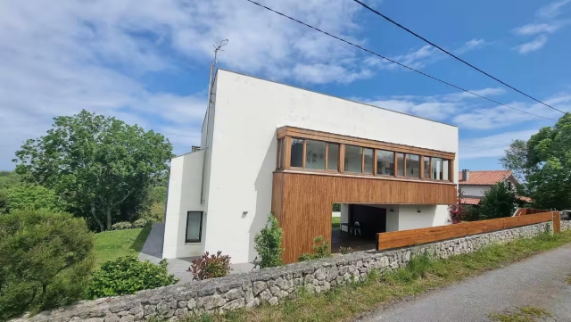 Acceso a la casa moderna