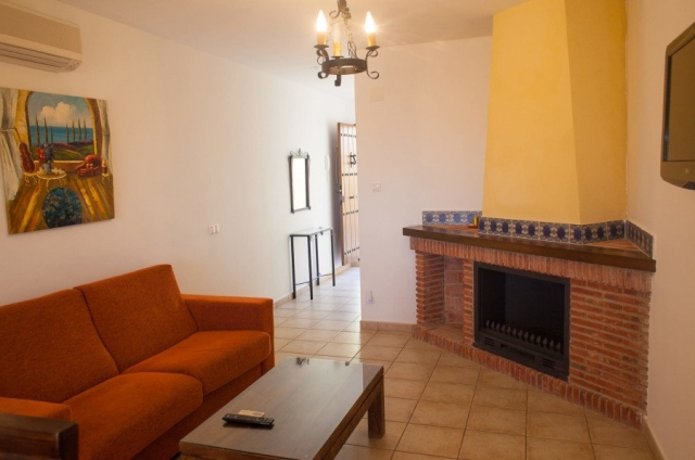 1 Sala amplia con chimenea