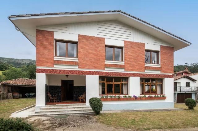 Amplio porche de la casa